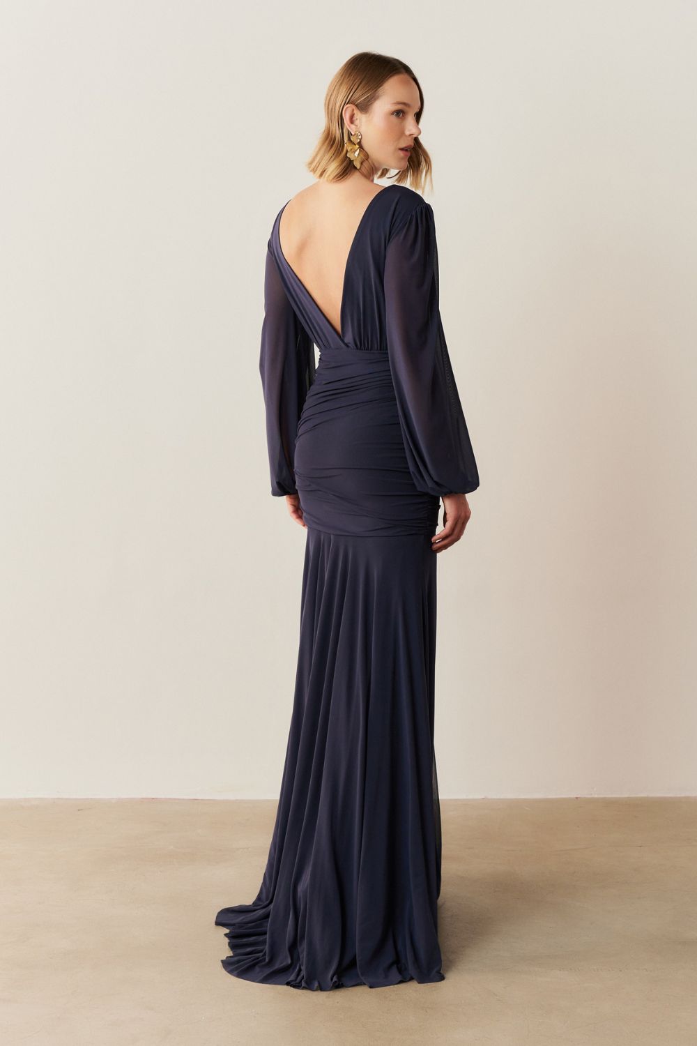Vestido de Festa Longo com Mangas Longas e Fenda - Núbia Marinho