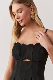 Vestido Long Midi com Decote Estruturado e Recorte Frontal - Libéria Preto