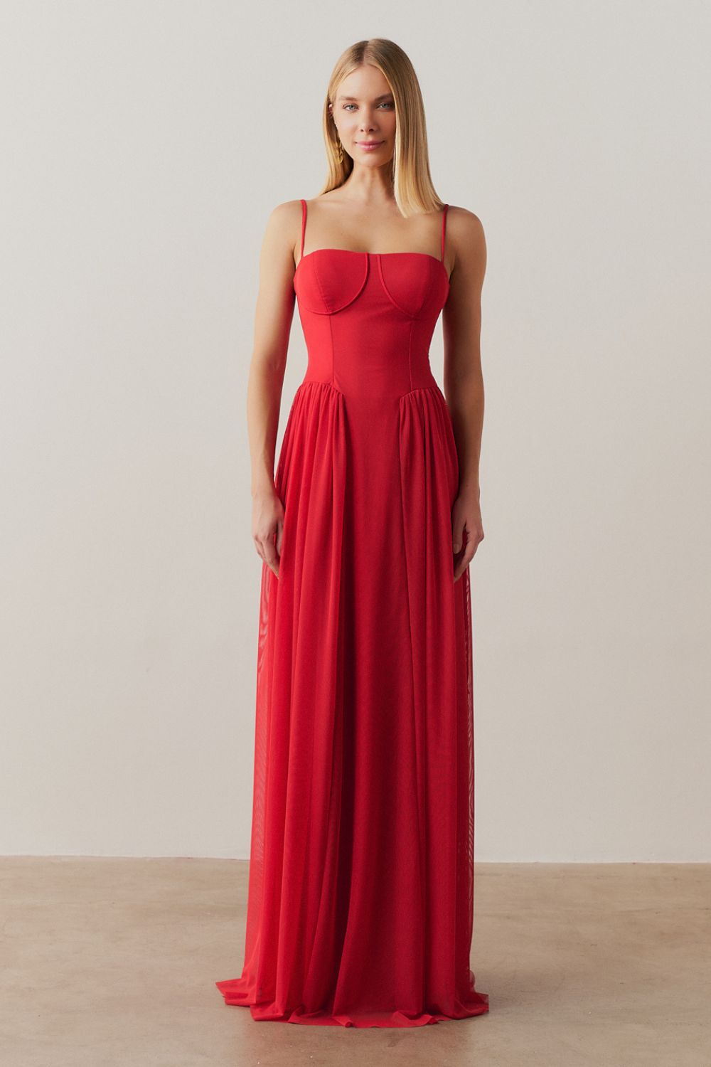 Vestido Longo, Busto Demarcado e Saia Franzida - Calgari Vermelho