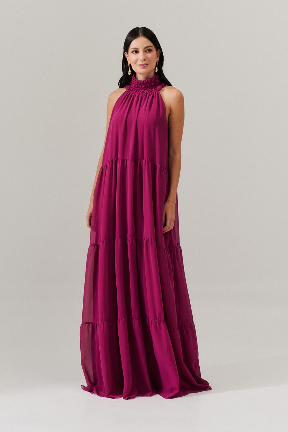 Vestido Longo com Decote Alto, Saia Fluída e Leves Franzidos - Nadine Fúcsia