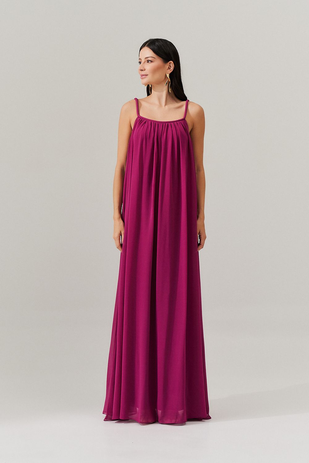 Vestido Longo com Decote Profundo nas Costas e Babado - Denale Fucsia