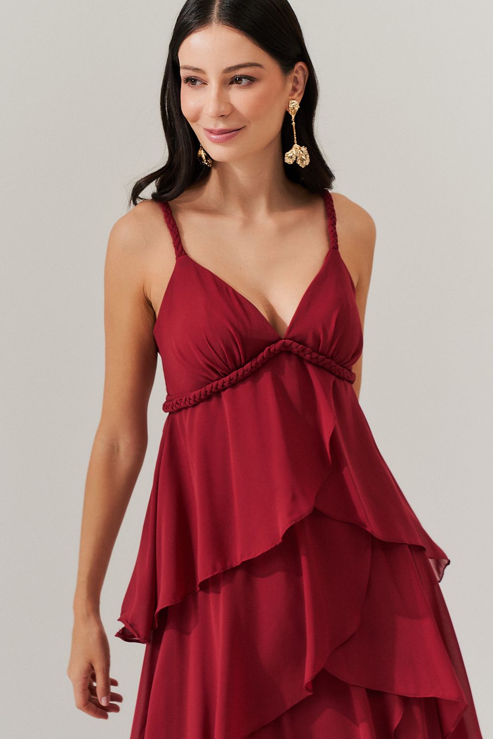 Vestido Longo com decote V e Saia em Camadas Sobrepostas - Laguna Marsala