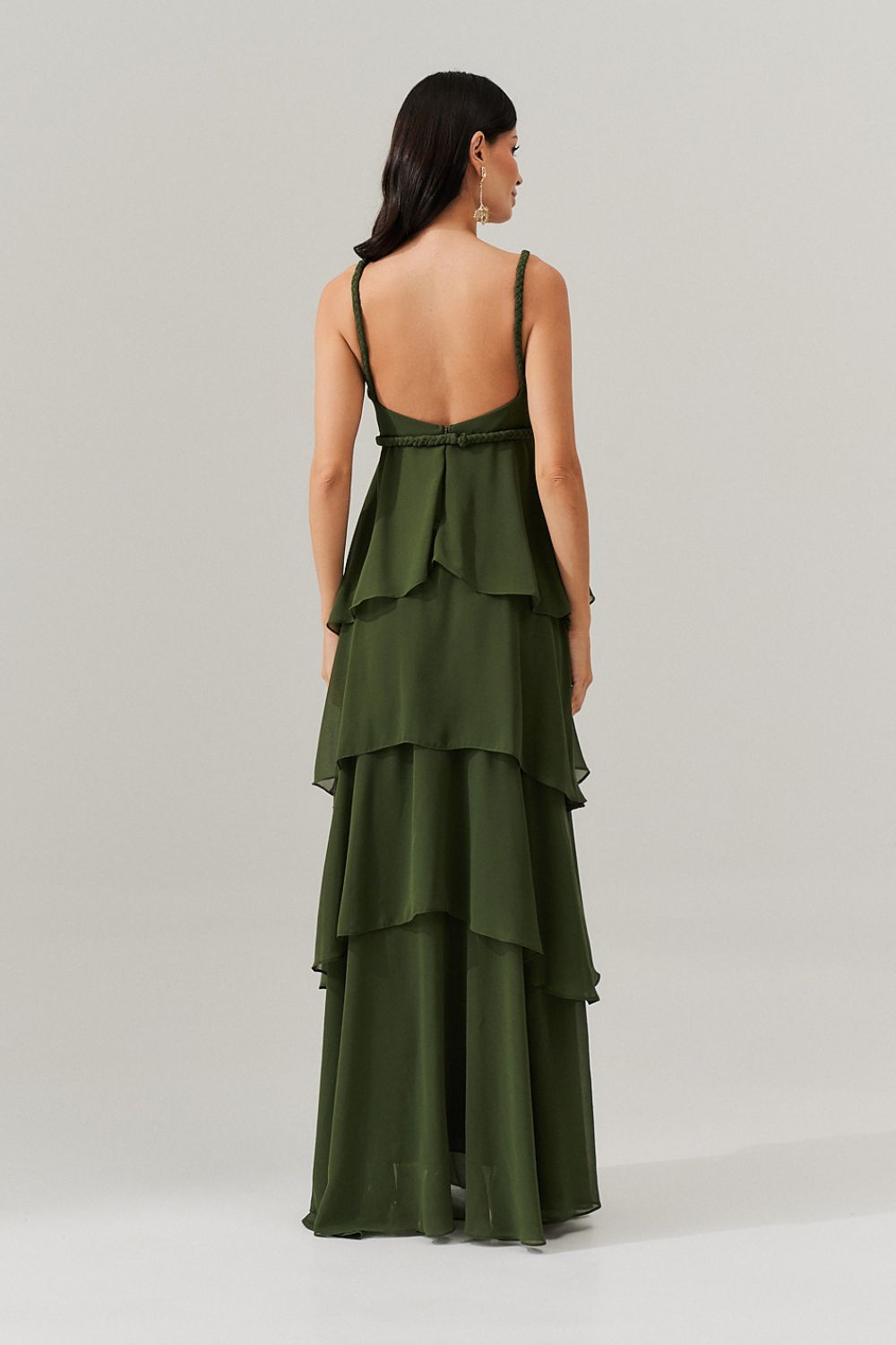 Vestido Longo com decote V e Saia em Camadas Sobrepostas - Laguna Oliva