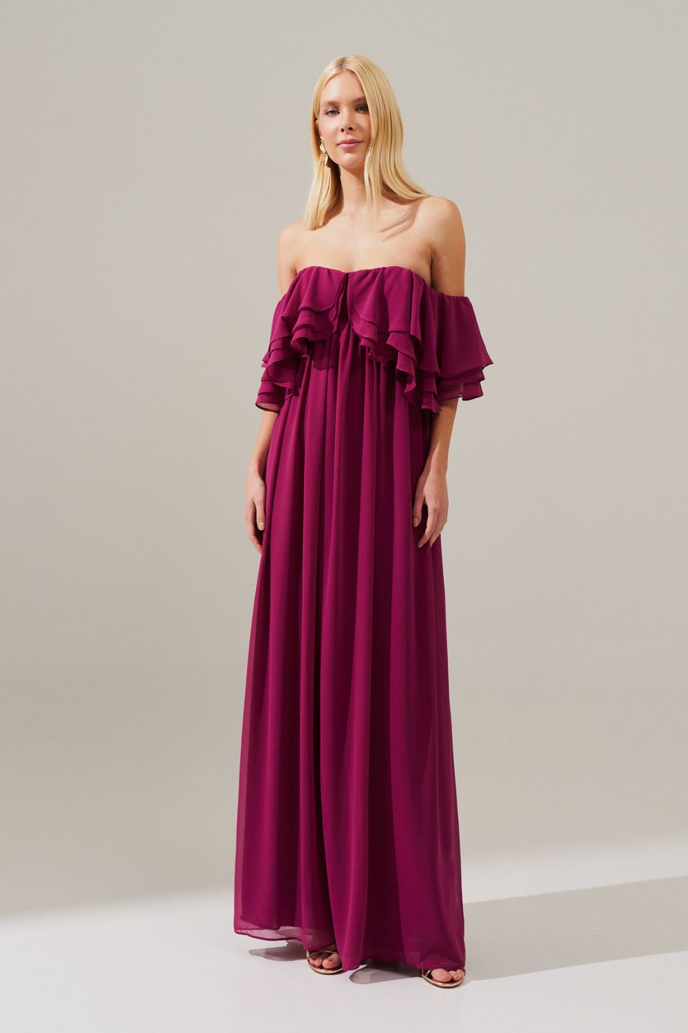 Vestido Longo com Mangas Ombro a Ombro e Babados - Himalaia Fúcsia