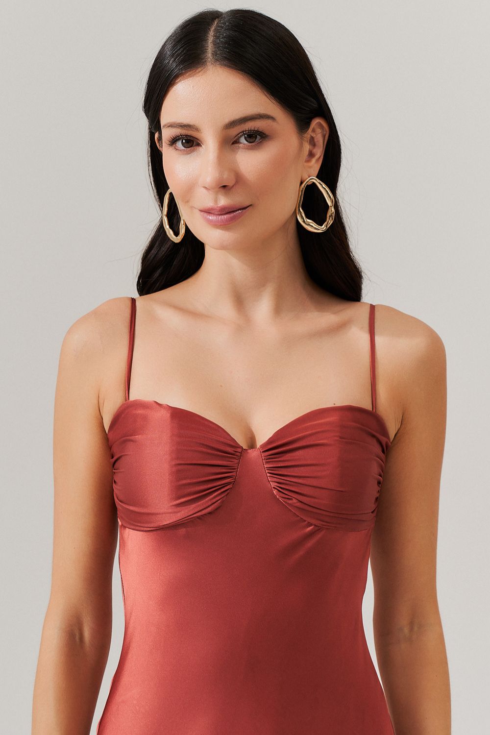 Vestido Longo de Cetim com Decote Coração Franzido - Croácia Terracota