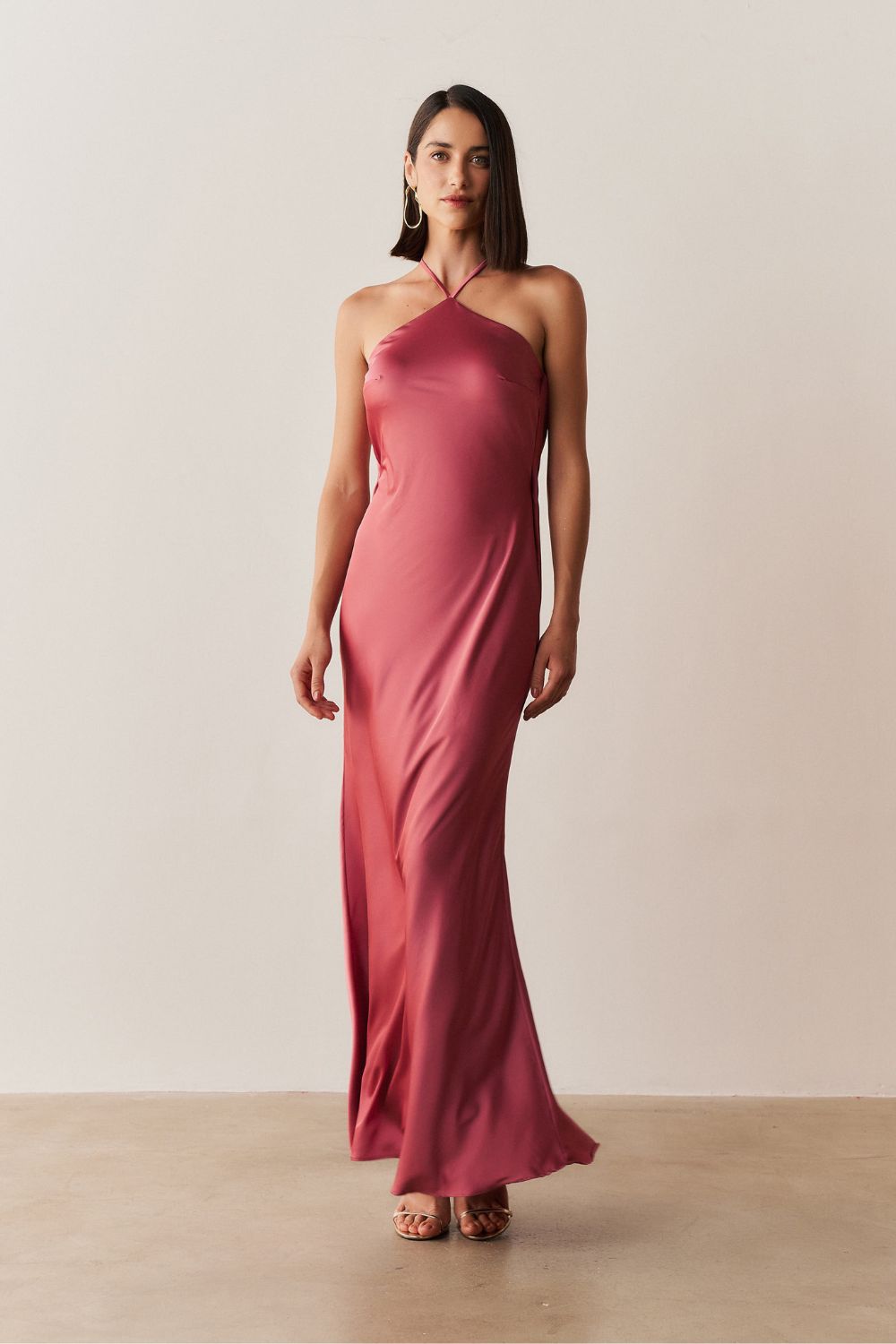 Vestido Long Midi de Cetim com Decote Triangular e Amarração nas Costas - Capri Canela