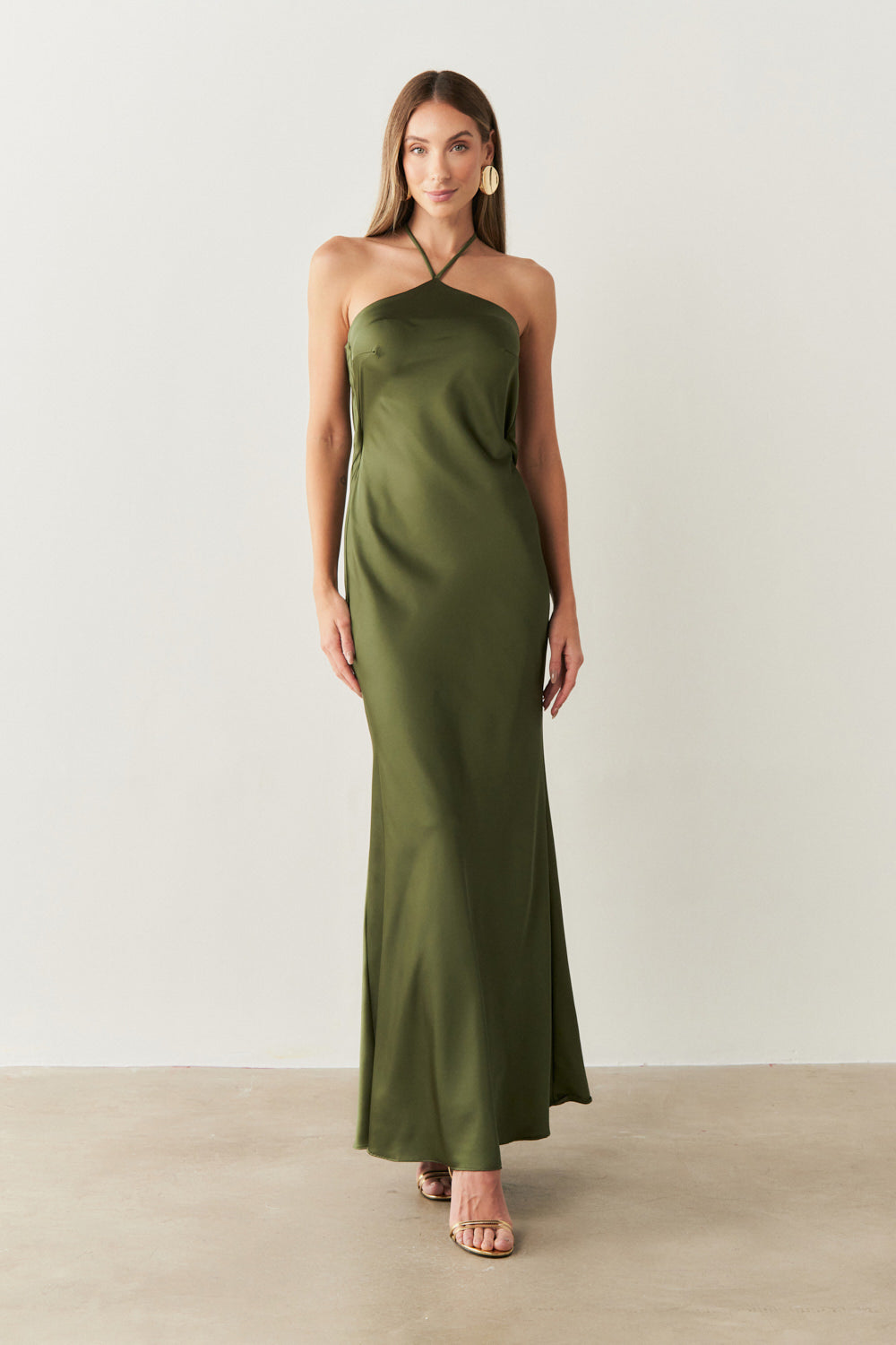 Vestido Long Midi de Cetim com Decote Triangular e Amarração nas Costas - Capri Oliva