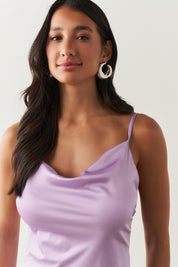 Vestido Long Midi em Cetim com Decote Degagê com Alças Finas e Amarração nas Costas  - Austrália Lilás