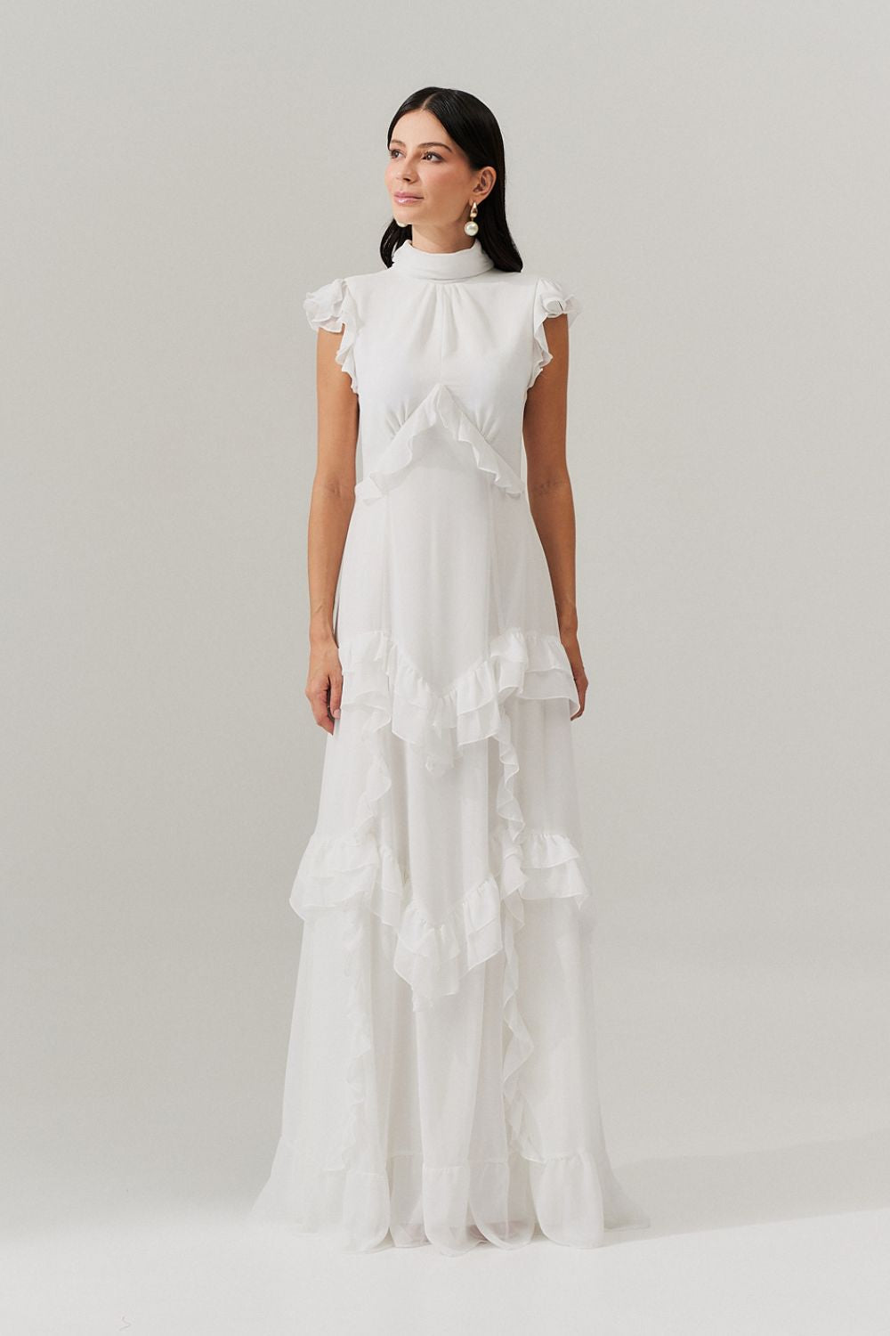 Vestido Longo Gola Alta, Recortes e Babados  - Monte Sinai Off White