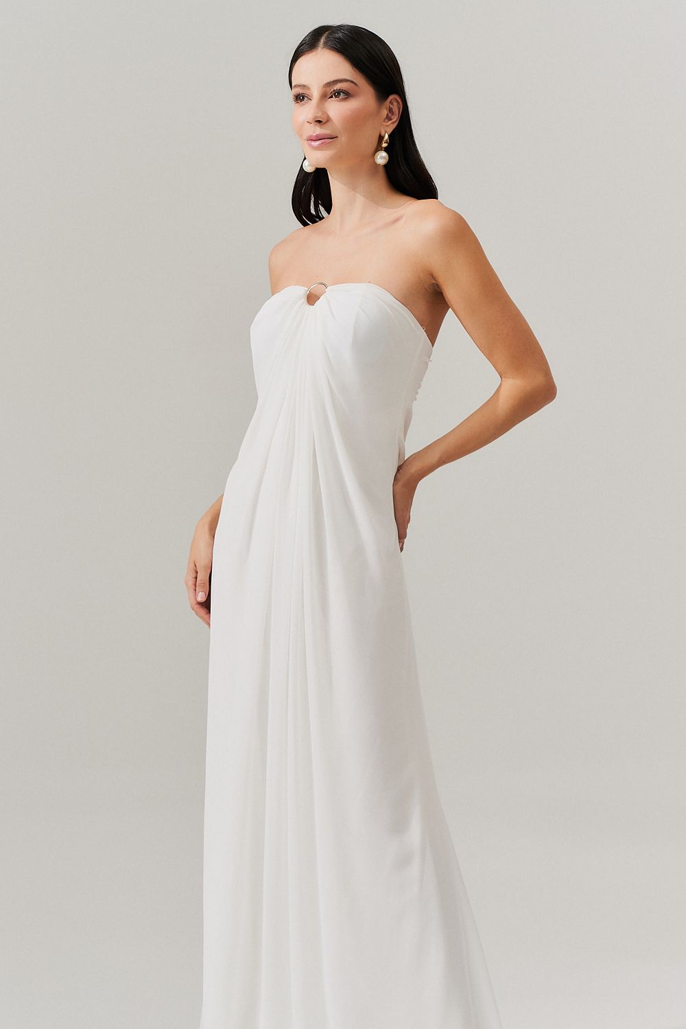 Vestido Longo sem Alça com Argola e Franzidos no Decote - Munique Off White