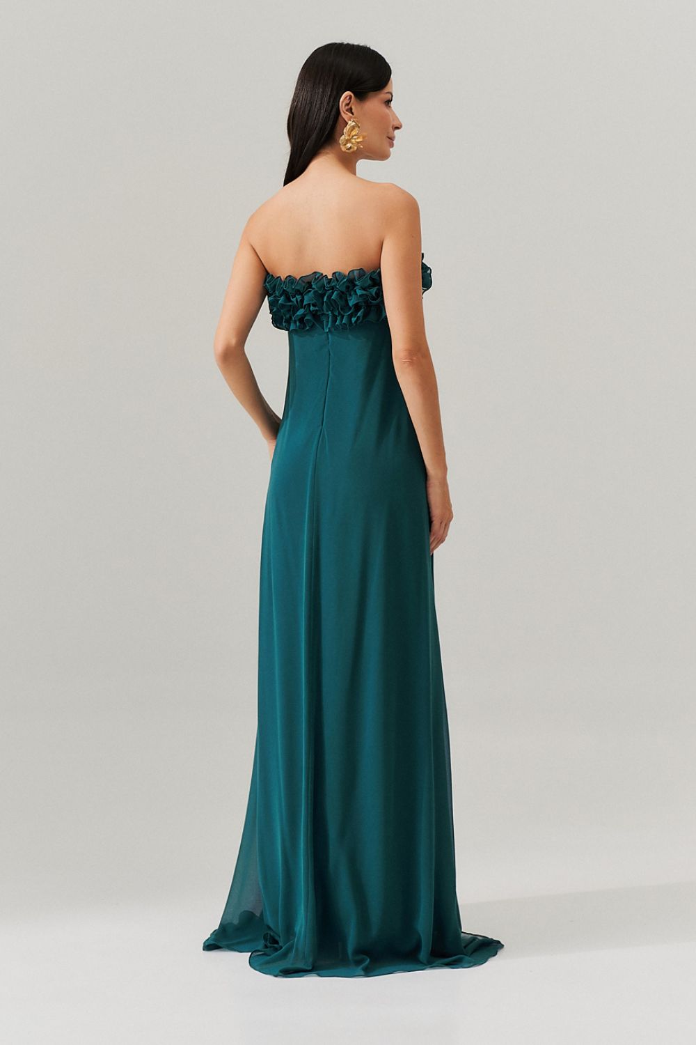 Vestido Longo sem Alça em Chiffon com Babados no Decote e Calda Frontal - Armênia Petroleo