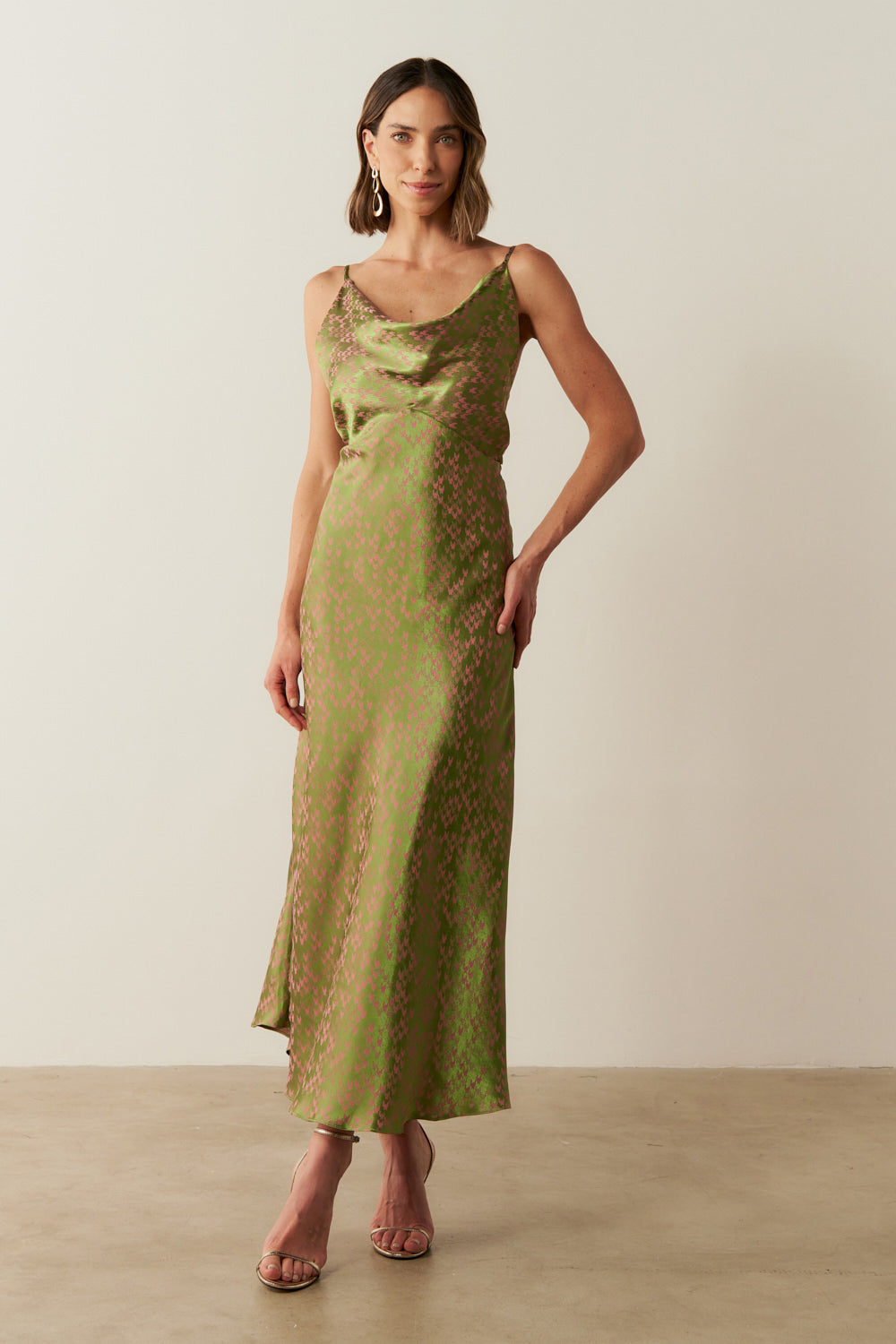 Vestido Long Midi Estampado com Decote Degagê e Alças Finas - Turquia Verde