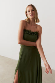 Vestido de Festa Longo com Aplicação de Flores no Busto - Irene Oliva