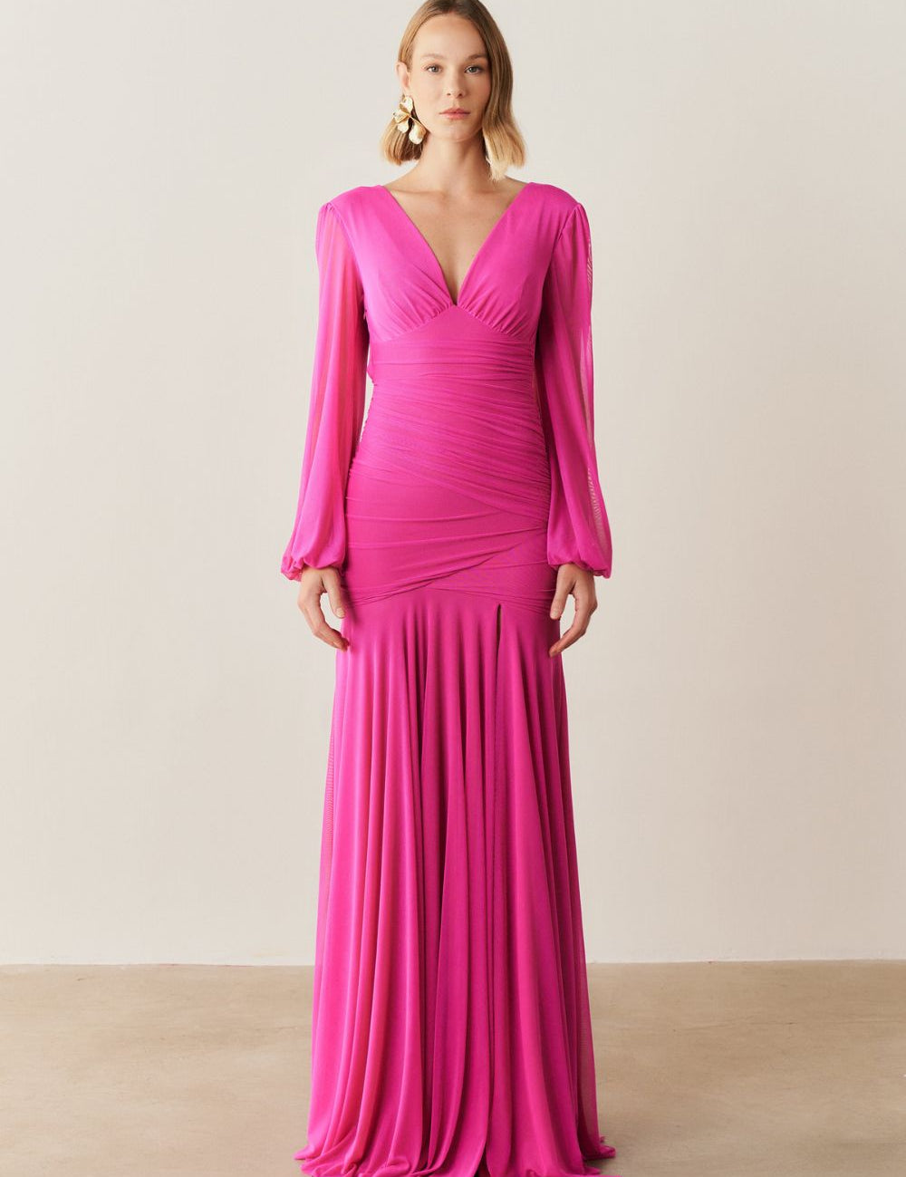 vestido_de_festa_longo_com_mangas_longas_e_fenda_nubia_pink_1504_1_066310e8f2bea65088c6b65421056288.jpg