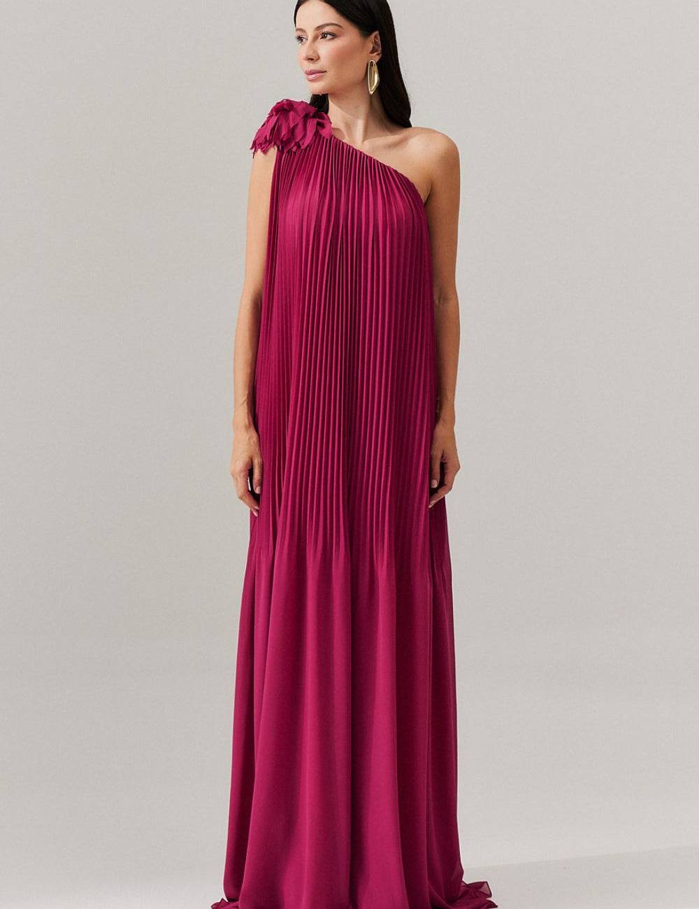 vestido_de_festa_longo_e_plissado_com_decote_ombro_unico_paris_fucsia_966_2_4703d3db08a136cb82287d16dc68cadc_04f5bb09-27af-479c-aaba-aab9e6fe592c.jpg