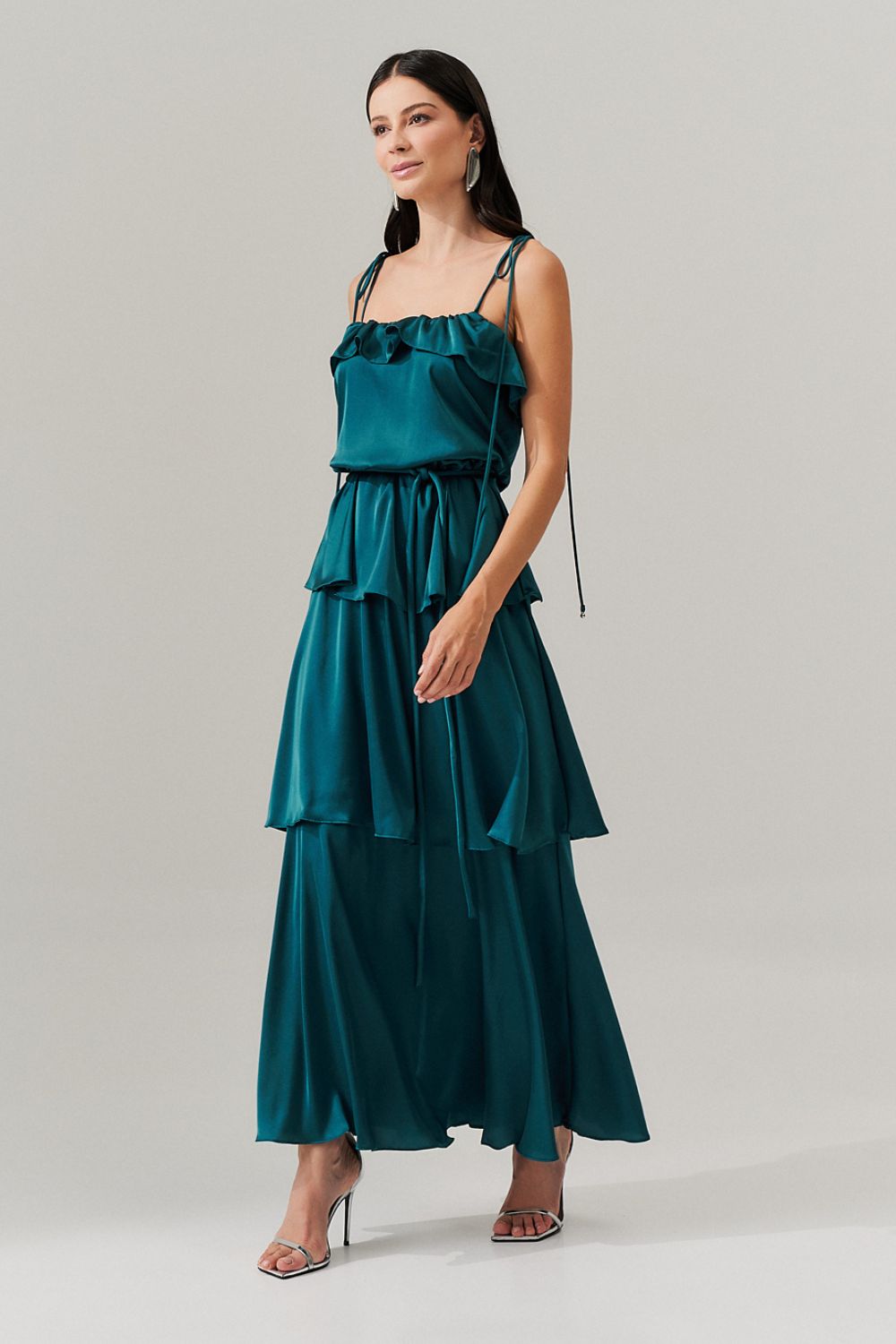 Vestido Long Midi com Alças Finas e Camadas Sobrepostas - Santiago Petroleo