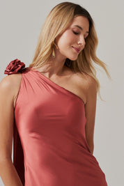 Vestido Long Midi com Decote Assimétrico e Flor Removível - Santa Fé Terracota