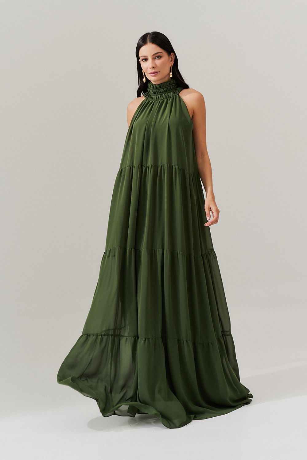 Vestido Longo com Decote Alto, Saia Fluída e Leves Franzidos - Nadine Oliva