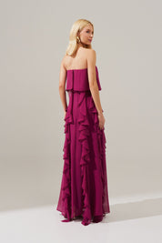 Vestido Longo com Decote Reto, Babados na Saia e Echarpe - Catalunha Fúcsia