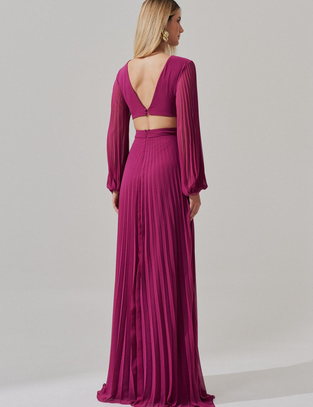 vestido_longo_com_decote_v_manga_longa_e_saia_plissada_bene_fucsia_2400_4_b50b2082b19ae97c8ab10b35b0acc9f7.jpg