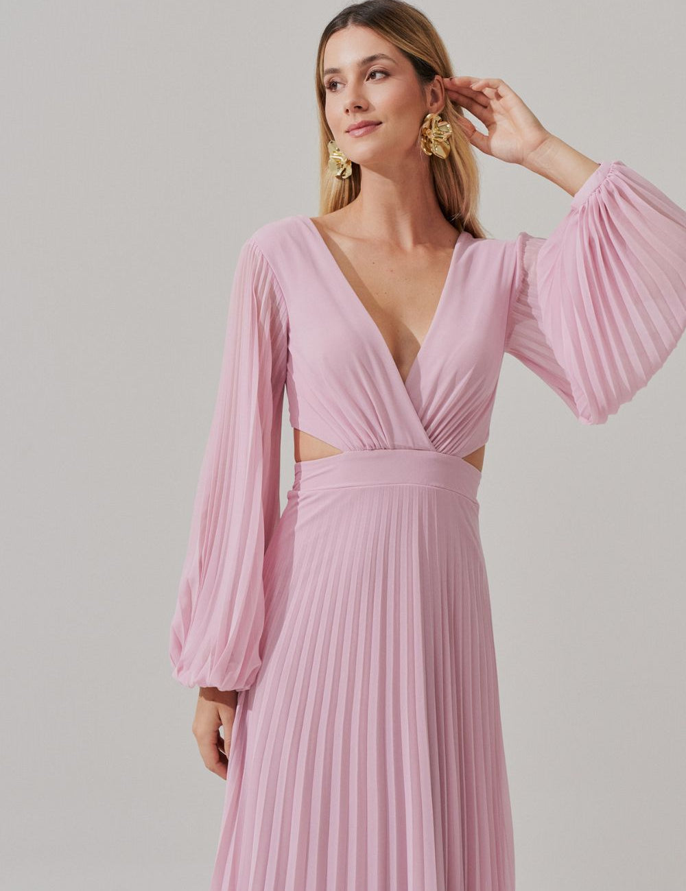 vestido_longo_com_decote_v_manga_longa_e_saia_plissada_bene_rosa_1202_2_3895b22dabcc15646c5e888f5096f0fe.jpg