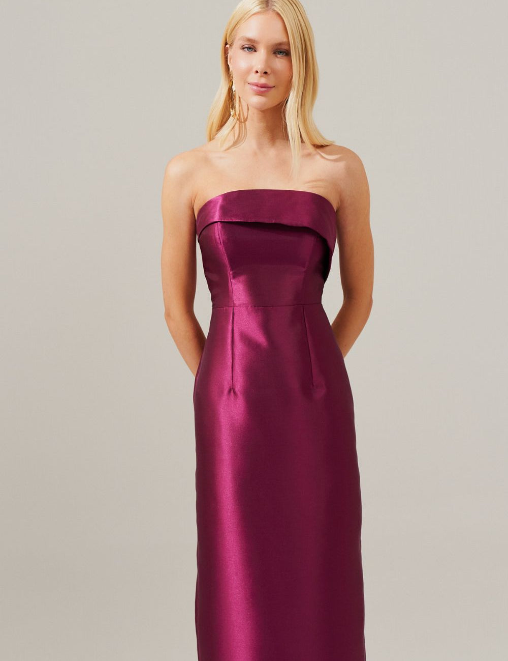 vestido_longo_com_pala_assimetrica_com_saia_lapis_e_fenda_traseira_malasia_fucsia_2582_2_bc79f87f4f81e9c40c3a7fdfeae23adb.jpg