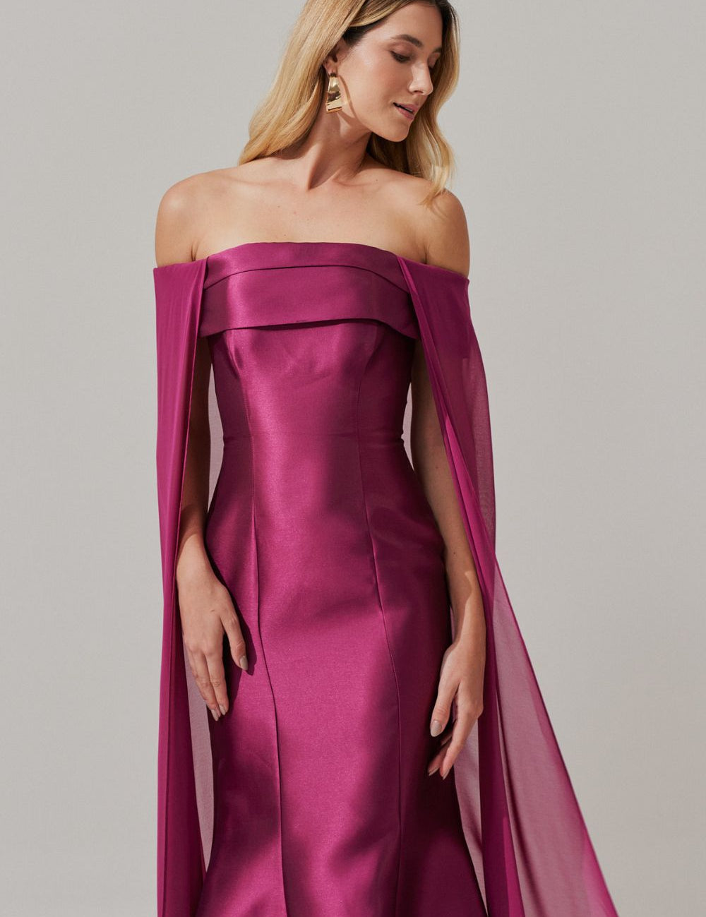 vestido_longo_ombro_a_ombro_shape_sereia_com_capa_islandia_fucsia_2520_2_6758962403ed8f324a3e838ab9c7debf.jpg