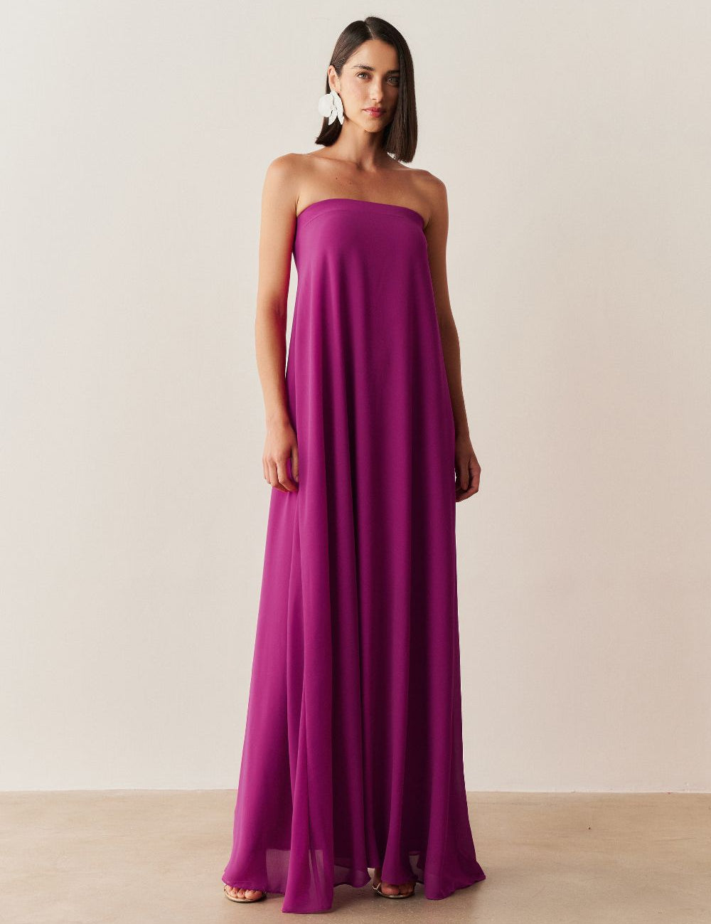 vestido_longo_sem_alca_com_echarpe_mumbai_fucsia_2586_2_062bb86b25f1d514b5651eda0b17d1f2.jpg