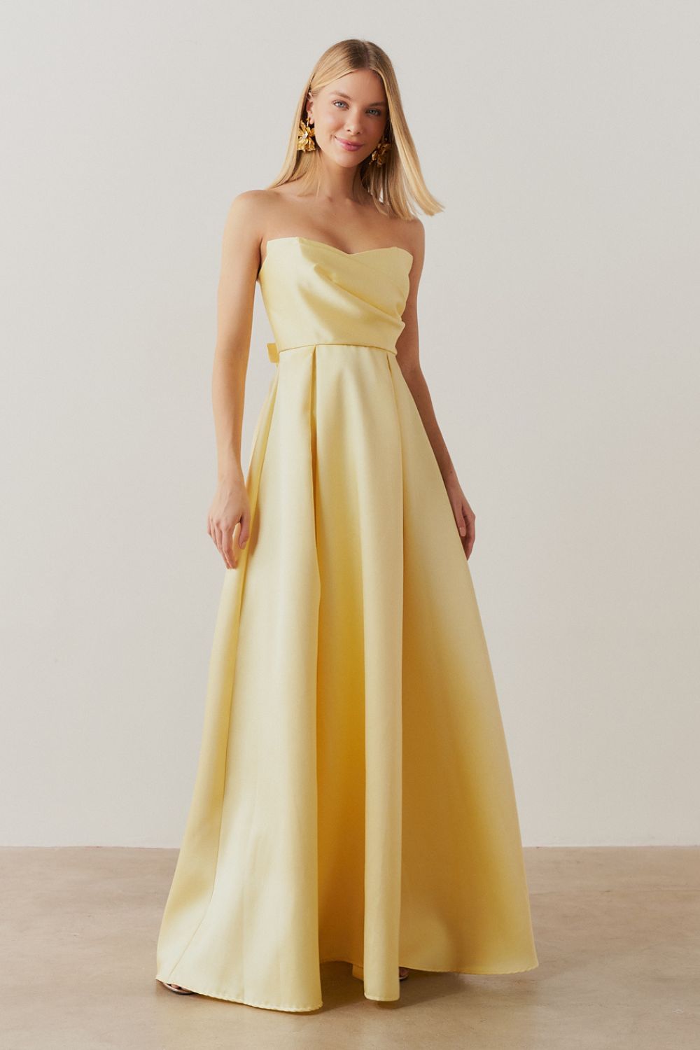 Vestido Longo Sem Alça, Pregas na Saia e Busto - Santorini Amarelo
