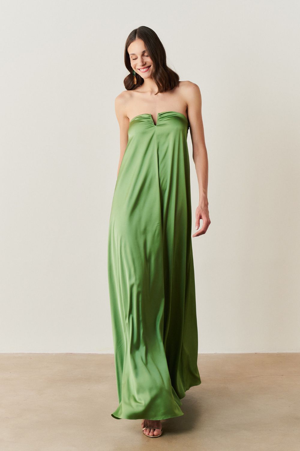 Vestido Longo sem Alças com Decote em V - São Paulo Oliva Cetim