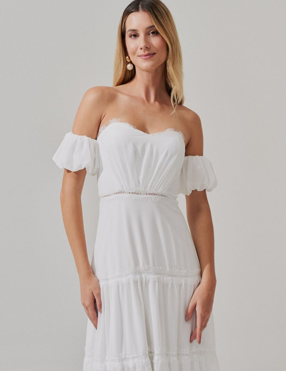 vestido_midi_com_decote_coracao_e_manga_bufante_dinamarca_off_white_2436_2_0bcb9bb3f9fe539386c0b65a733a7261.jpg